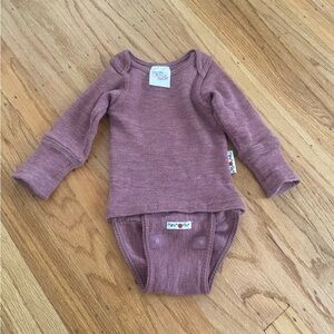 Many months Kids Pink Long Sleeve Onesie 6-9 months